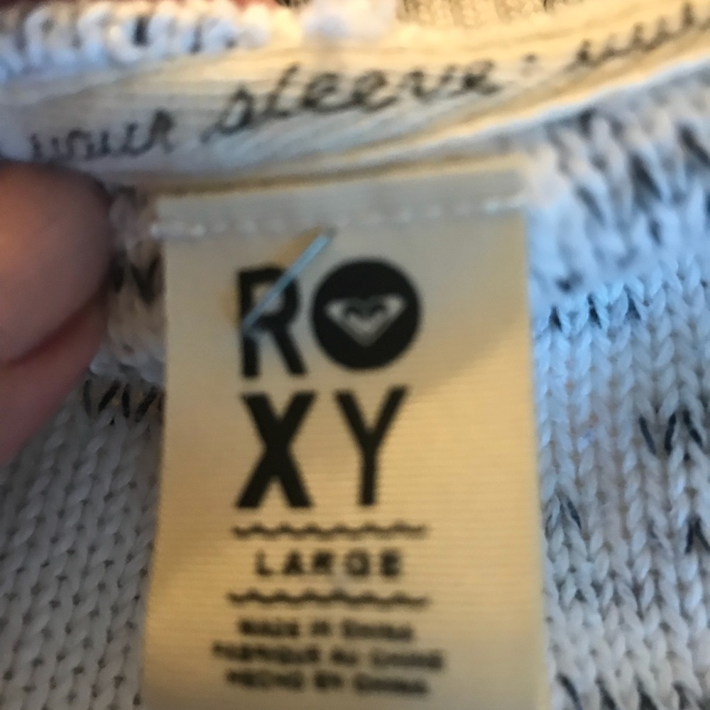 Hooded V Neck Roxy Sweater - Picture 4 of 4